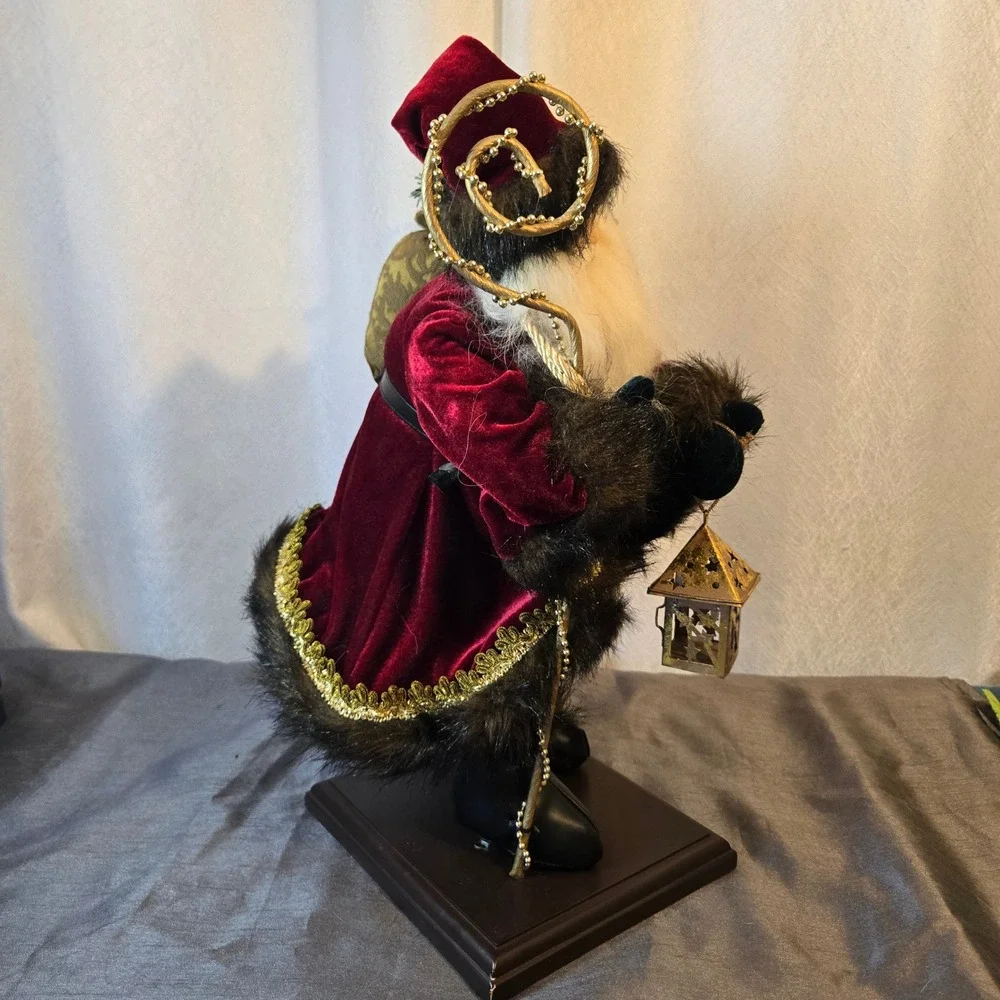 Old‎ World Santa Christmas 18